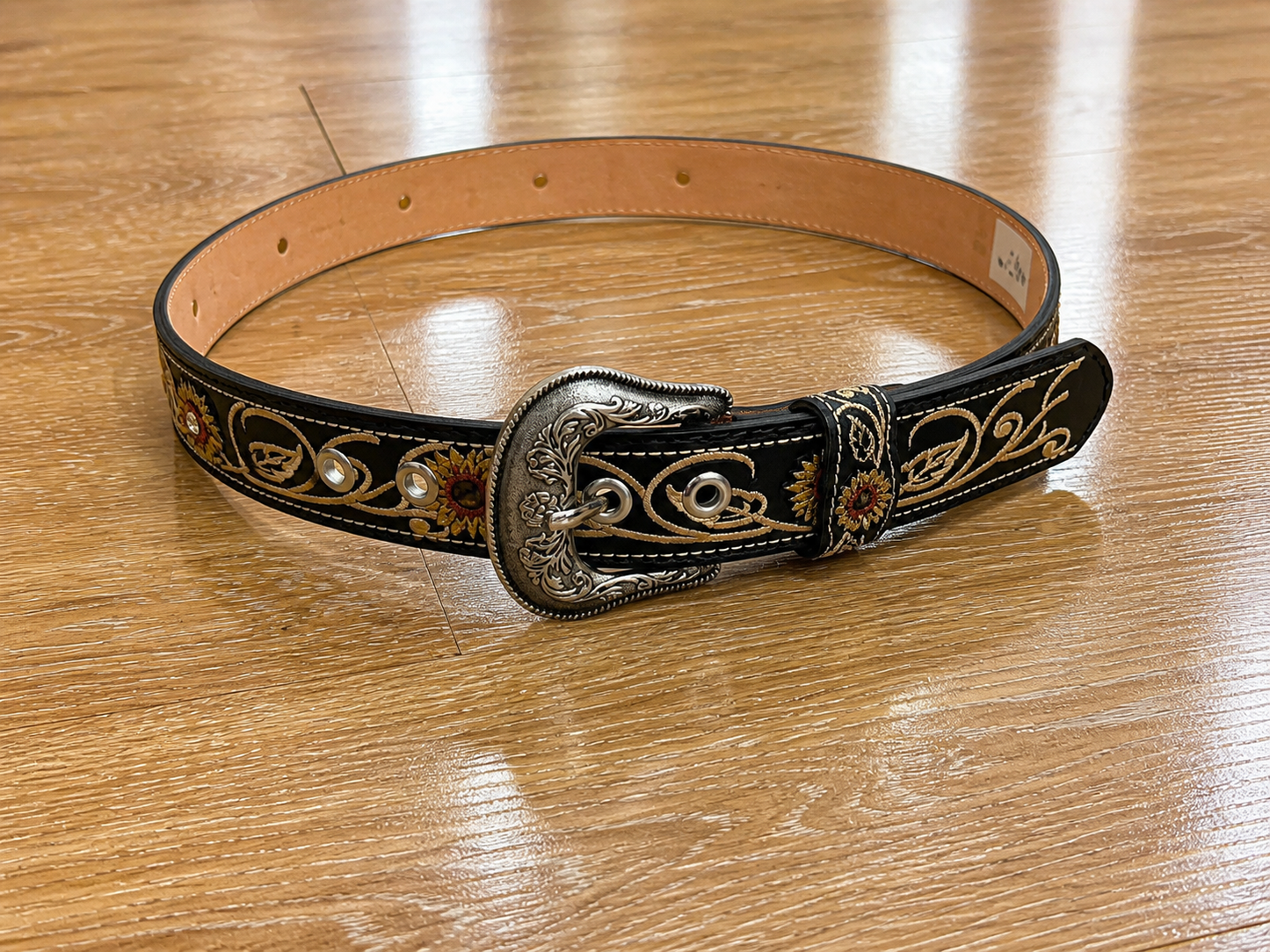 The Sunora Floral: Embroidered Western Sun Belt